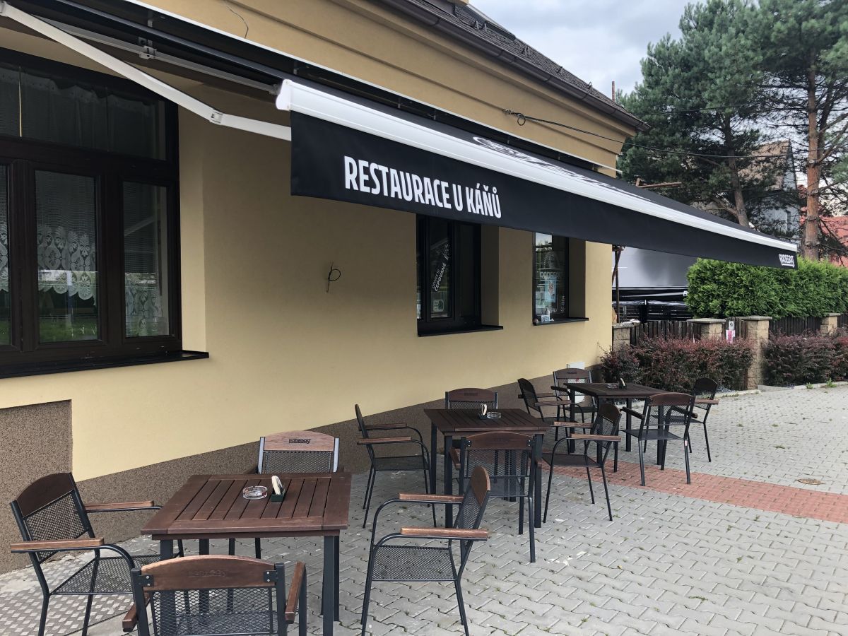 Restaurace U K���