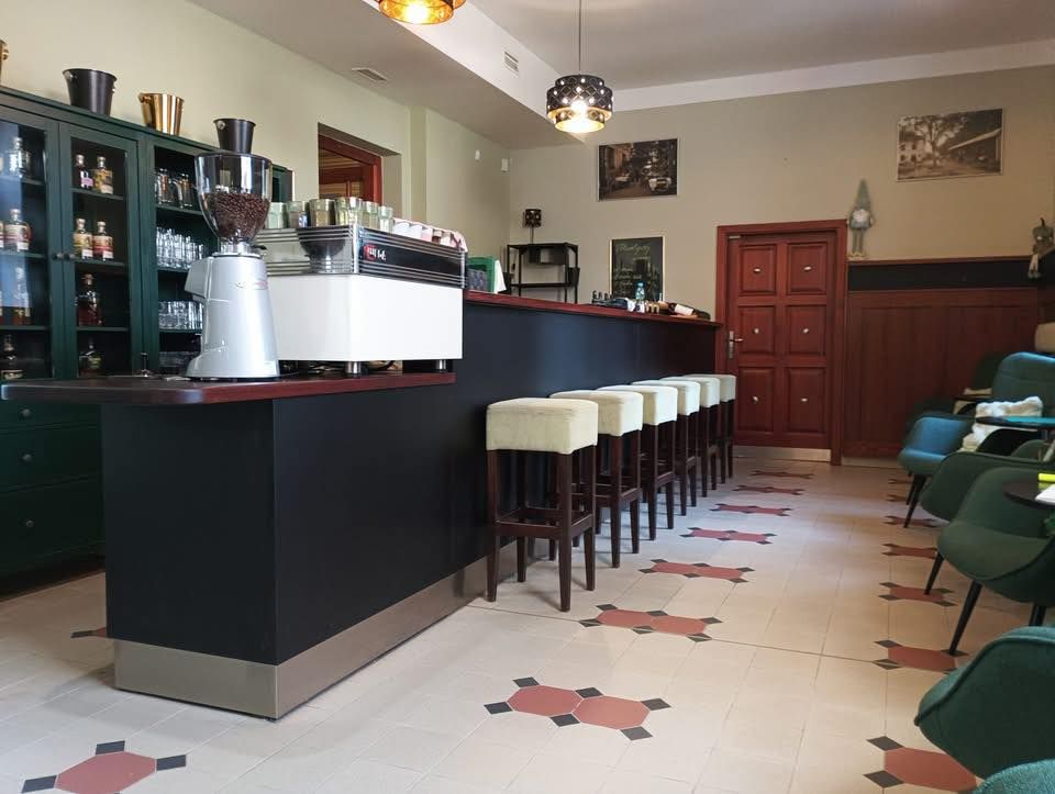 bistro NA�E SC�NA