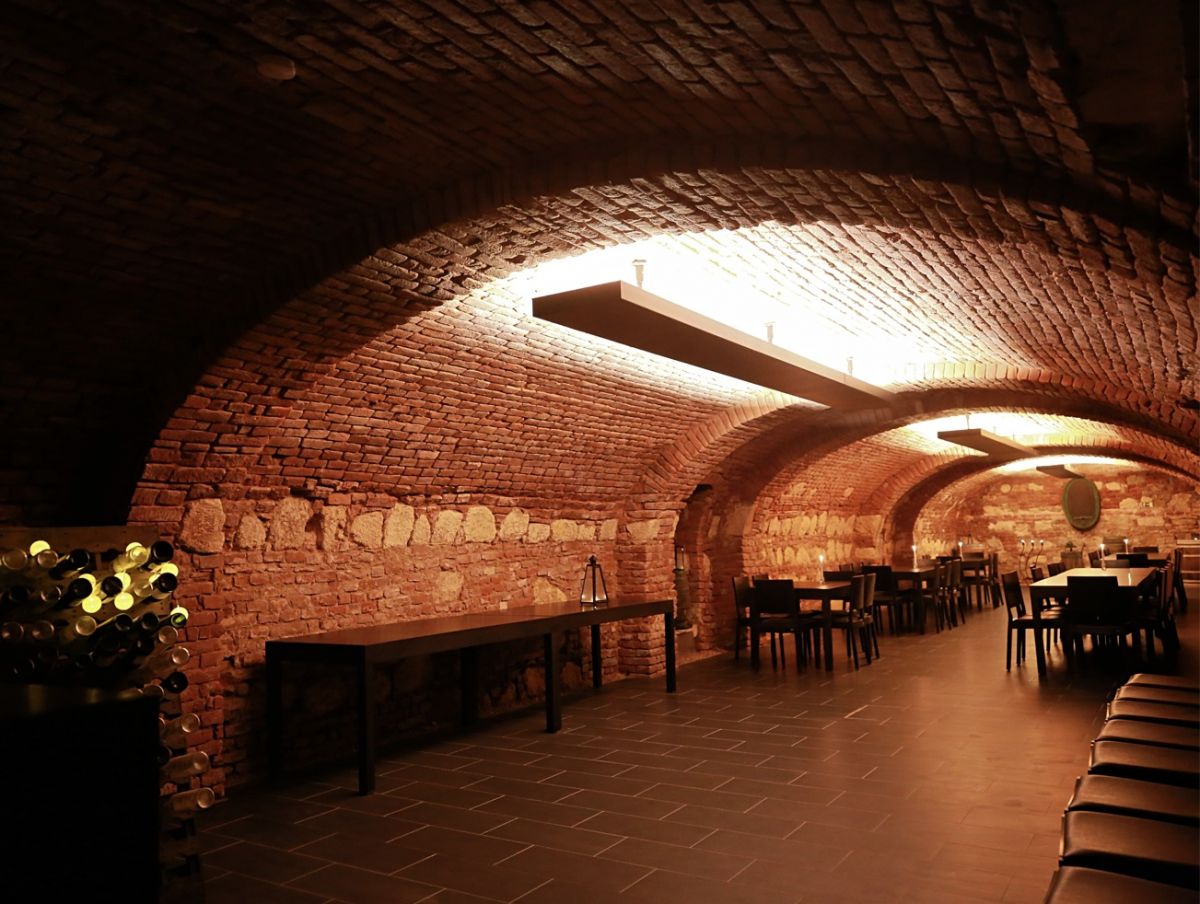 Z�meck� restaurace Lednice