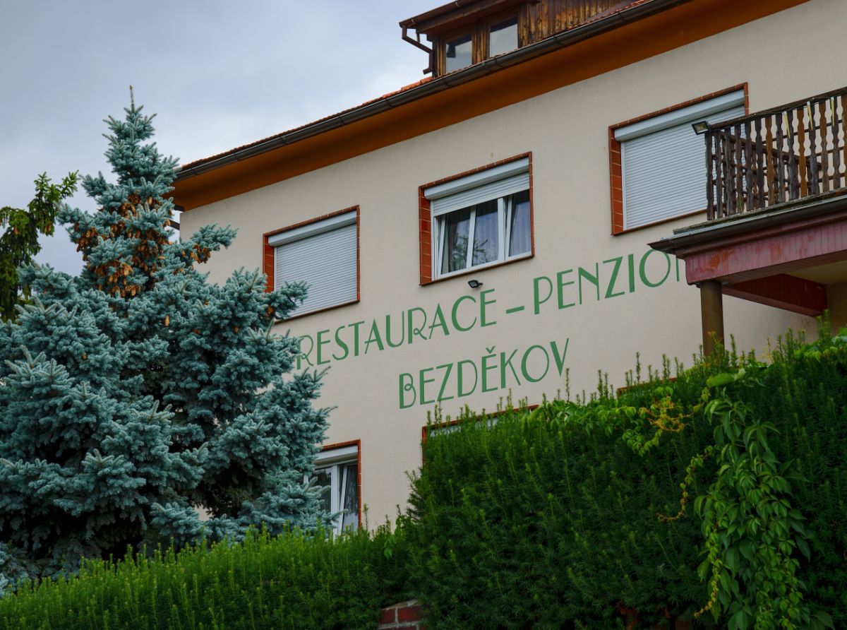 Restaurace a penzion Bezděkov