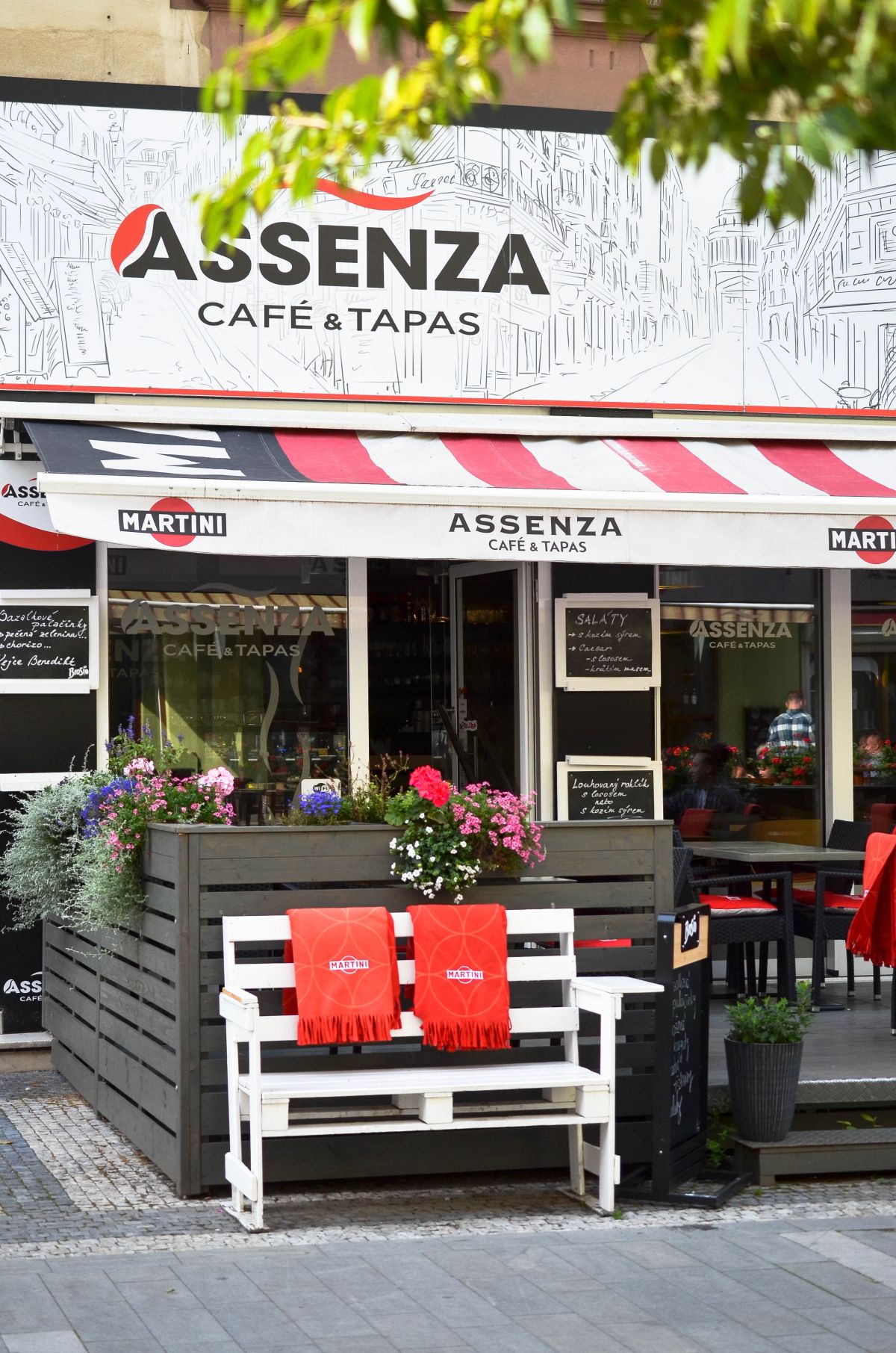 ASSENZA - Café & Tapas