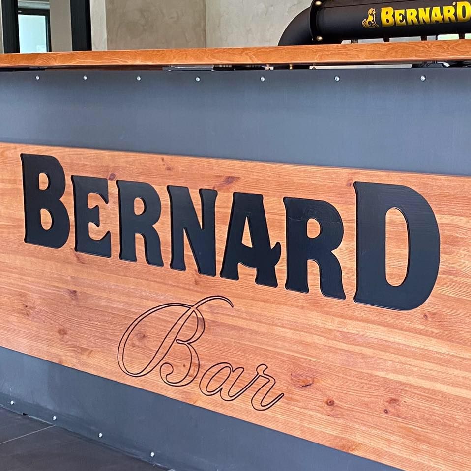 Bernard Bar